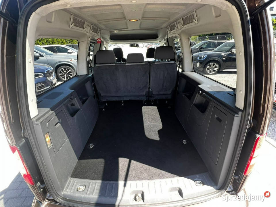 Volkswagen Caddy 16 TDI 5os MAXI Niski przebieg Baranowo sprzedam