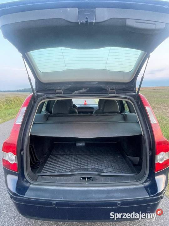 VOLVO V50 granatowy Piaski