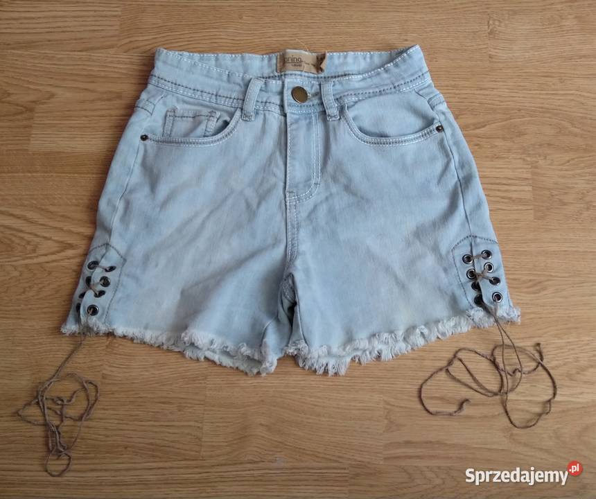 Krótkie spodenki szorty wiązane boki rzemyki