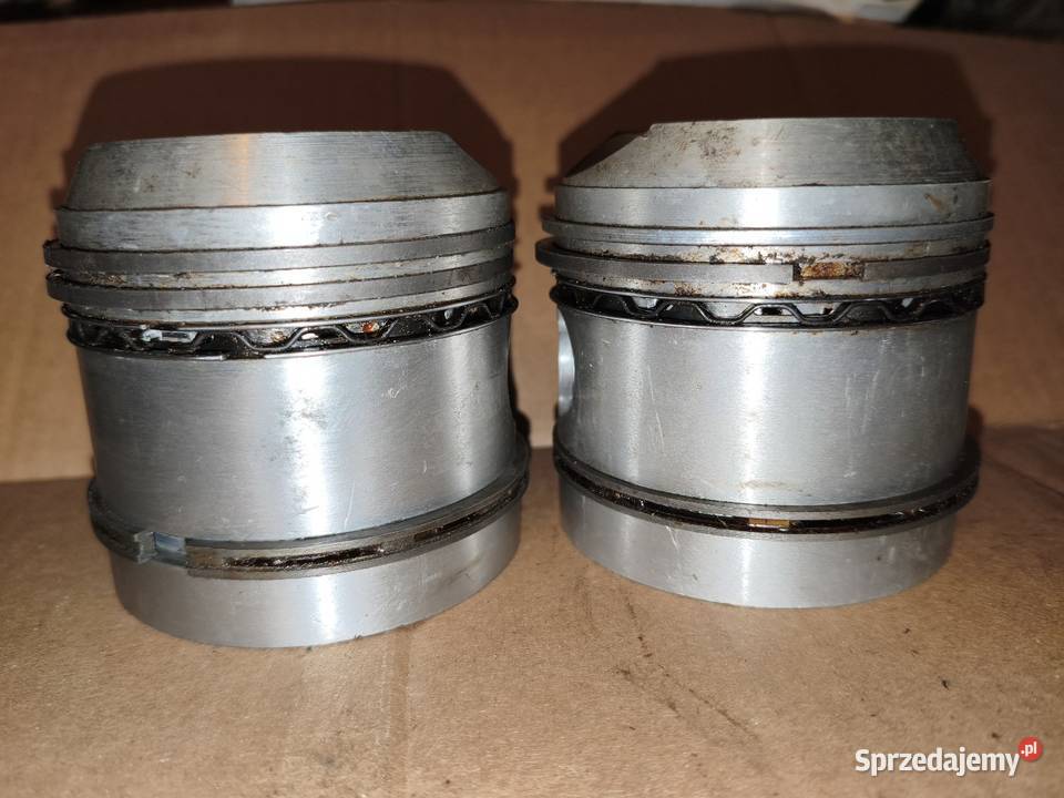 Oryginalne nowe tłoki 7795 z pierścieniami Leszno sprzedam