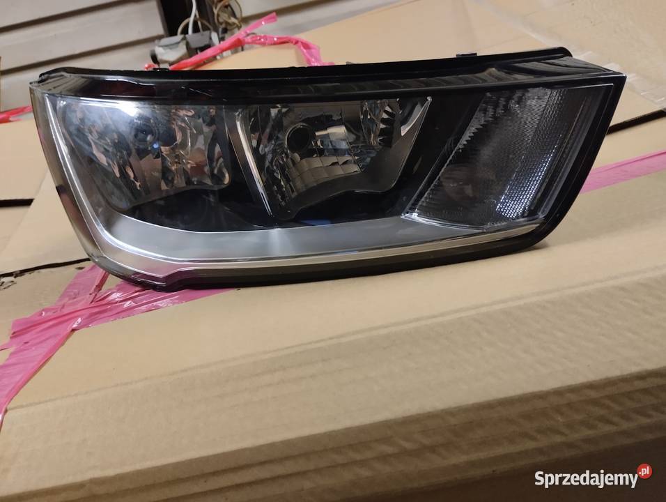 Lampa prawa Audi A1 Lift przód Lampy przednie łódzkie Piotrków Trybunalski sprzedam