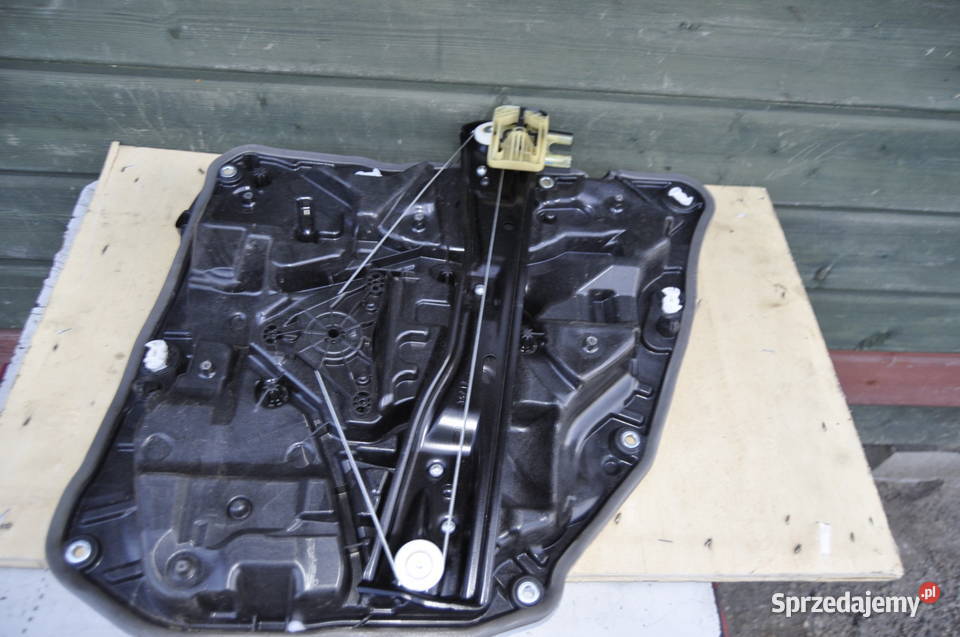 BMW 5 G30 PODNOŚNIK SZYBY TYŁ TYLNY LEWY 7365167 Sierakowice
