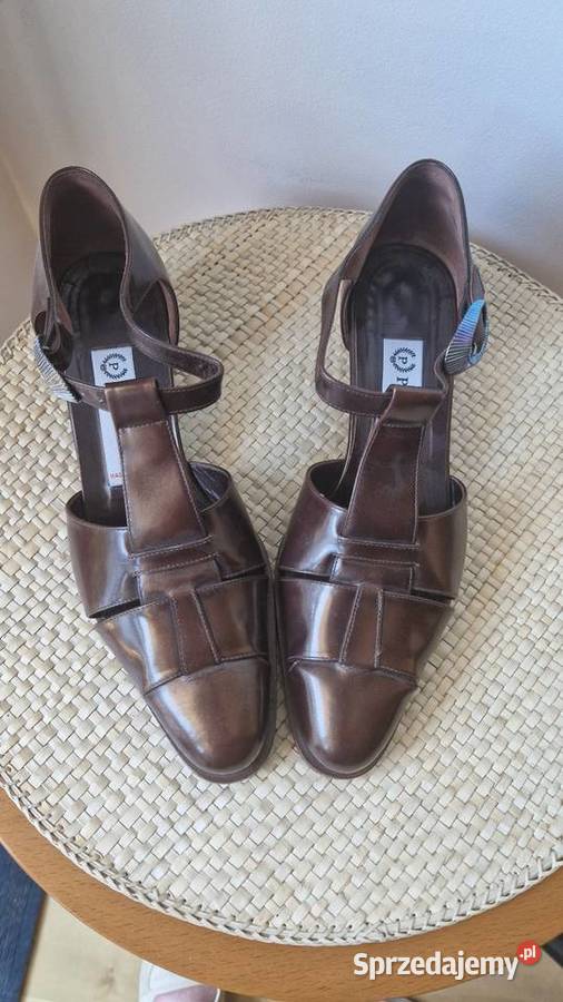 nowe wizytowe buty Pollini skóra naturalna Półbuty Lublin