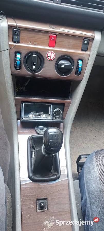 Mercedes w124 200e caly w czesci osobowe Drużbice-Kolonia