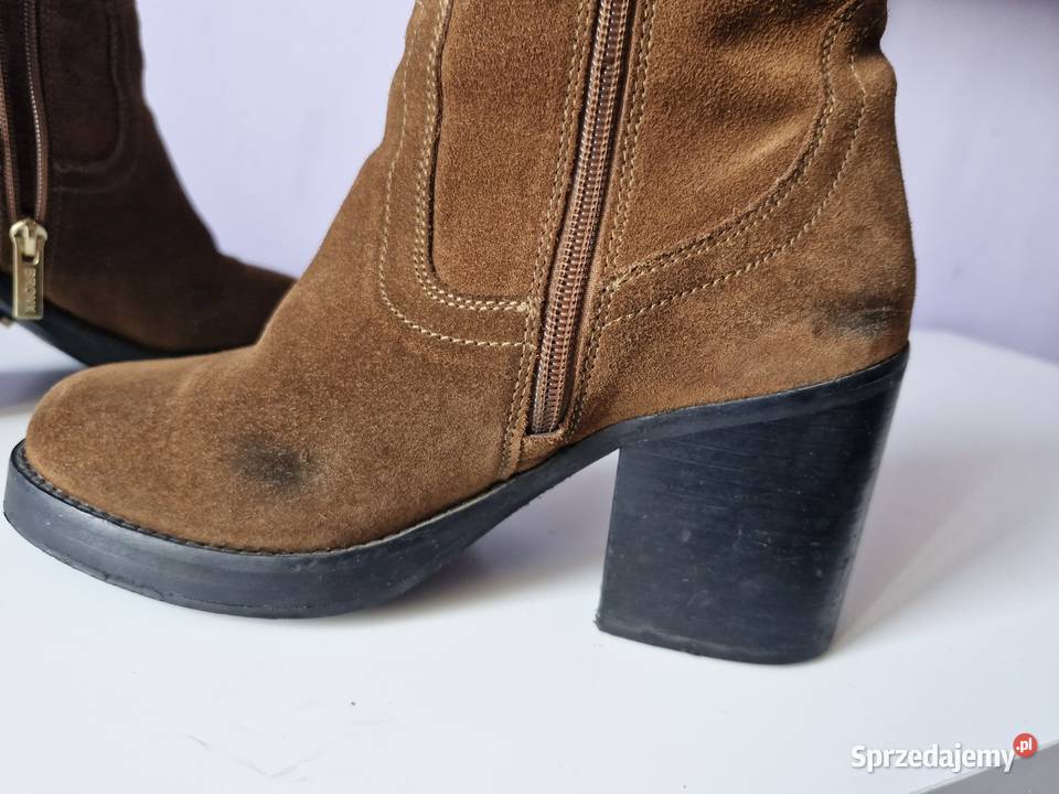 Buty kobiet jesienne brązowe