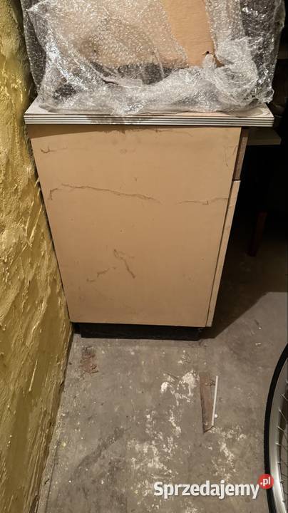 Szafka PRL z dzrzwiczkami inszufladami odbiór Meble Lublin sprzedam