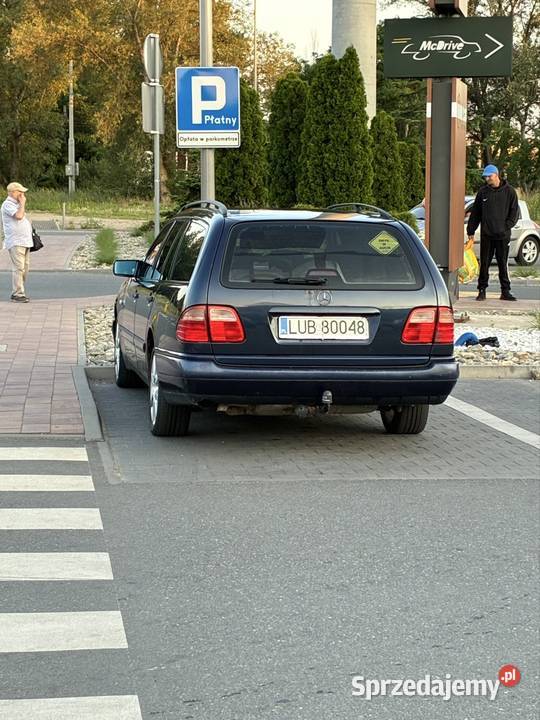 Mercedes Benz E210 benzyna gaz 20 manual 2000cm3 Wrocław