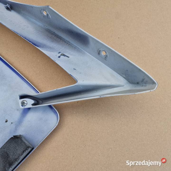 YAMAHA YZF R1 RN19 BOK OWIEWKA BOCZEK PRAWY Szyby i owiewki