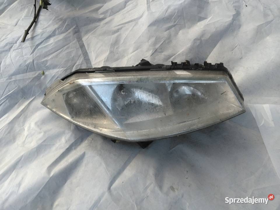 Renault Megane lampa przednia prawa na części świętokrzyskie Kielce