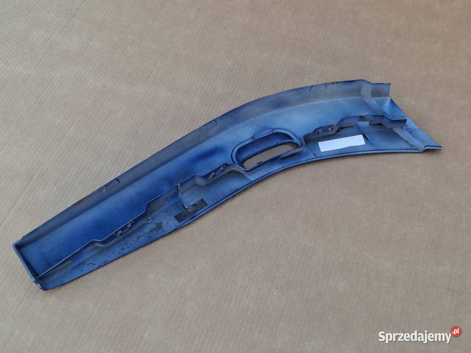 SCANIA LISTWA NADKŁADKA BŁOTNIKA PRAWY PRZÓD Bieleń