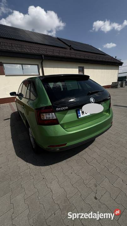 Sprzedam samochód skoda rapid 2015r