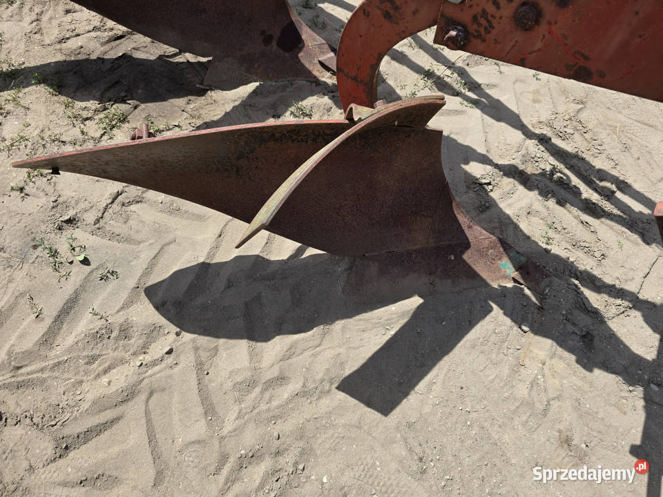 Pług 4 skibowy KVERNELAND warmińsko-mazurskie Korpele