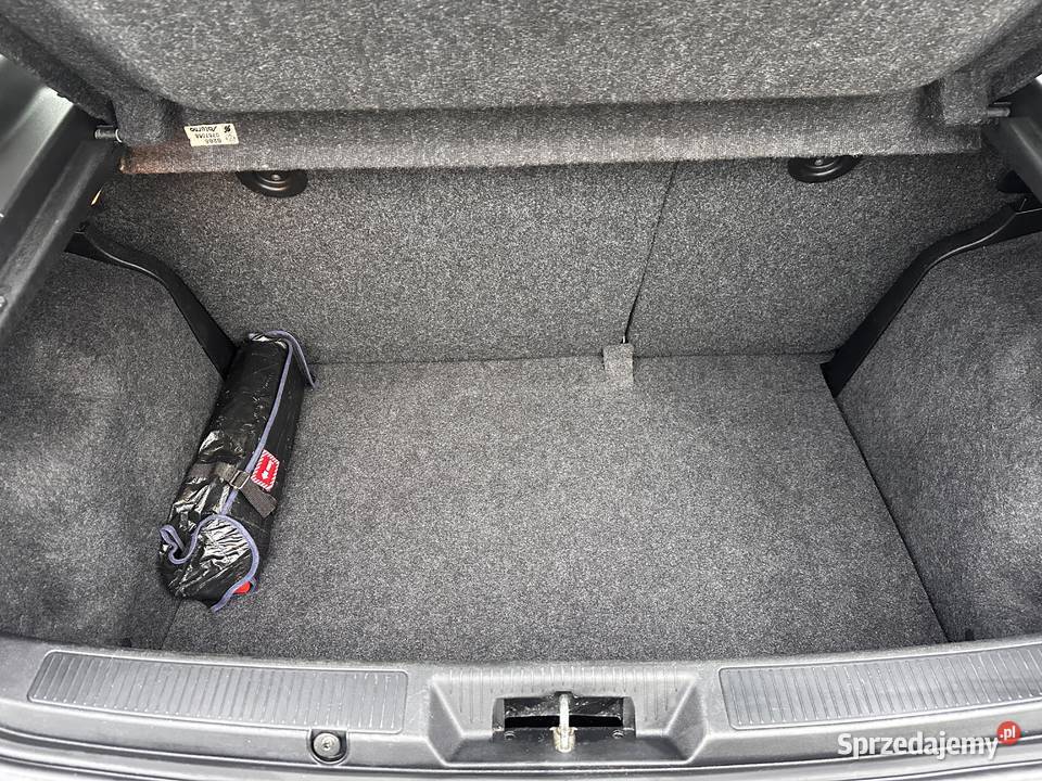 Fiat Grande Punto 14 8V 77KlimaSalon IWŁ 2xOpony Zarejestrowany w Polsce Warszawa sprzedam