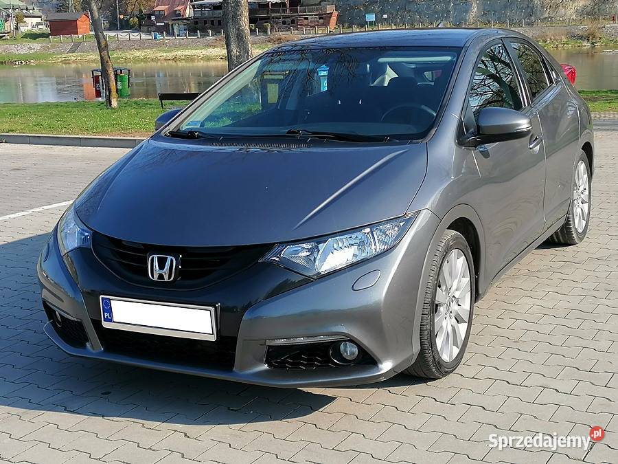 Honda Civic IX 16 iDTEC Rok produkcji 2013 Sanok