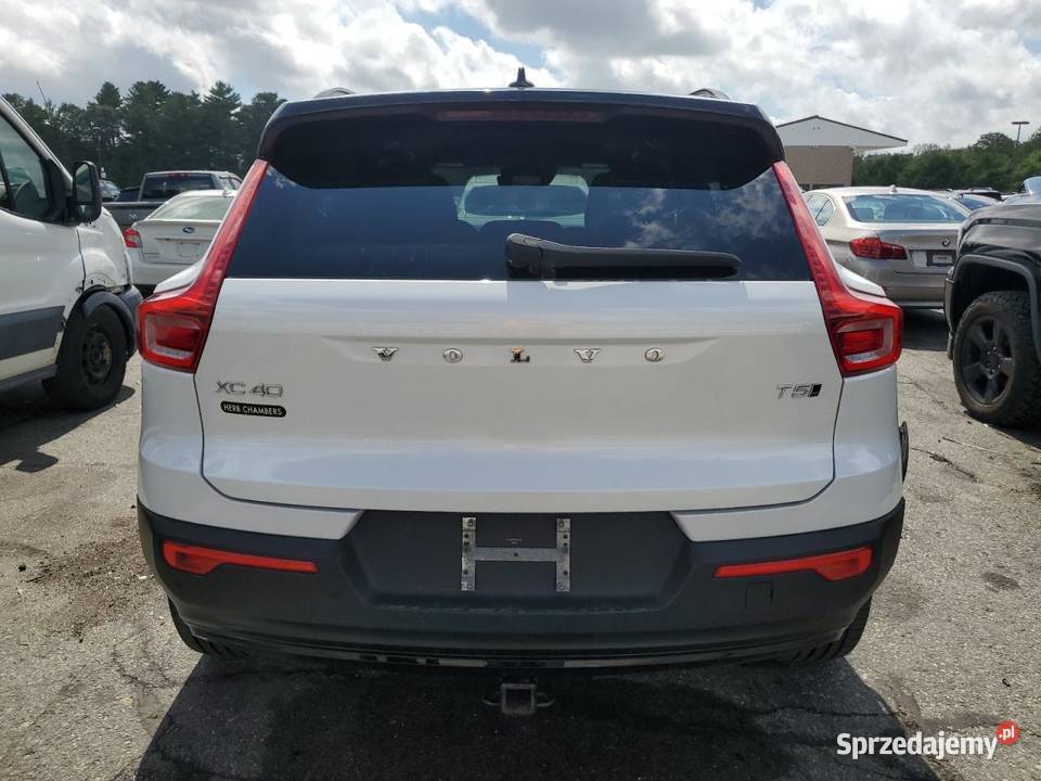 2020 VOLVO XC40 T5 RDESIGN