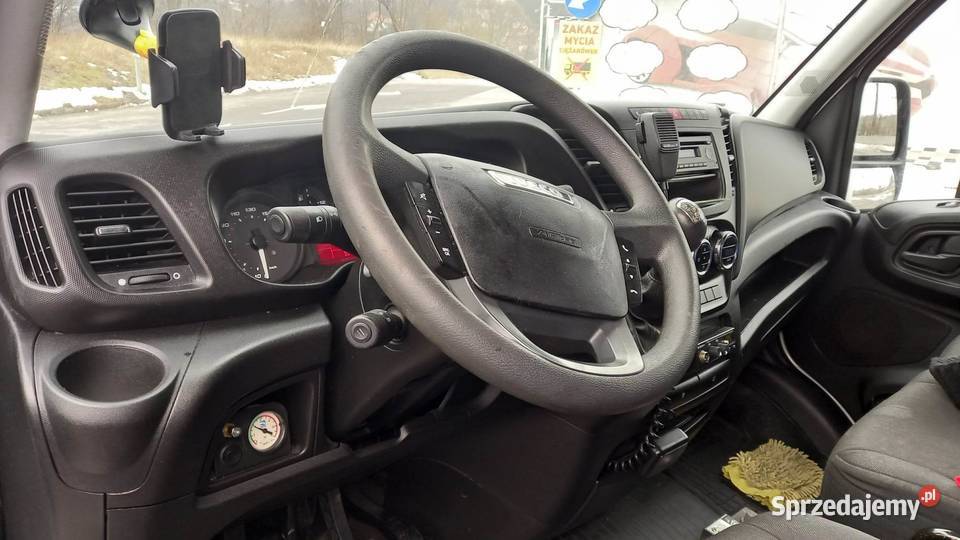 IVECO DAILY 35S15 KONTENER ROLETA KLIMA WEBASTO Rok produkcji 2016 Iveco