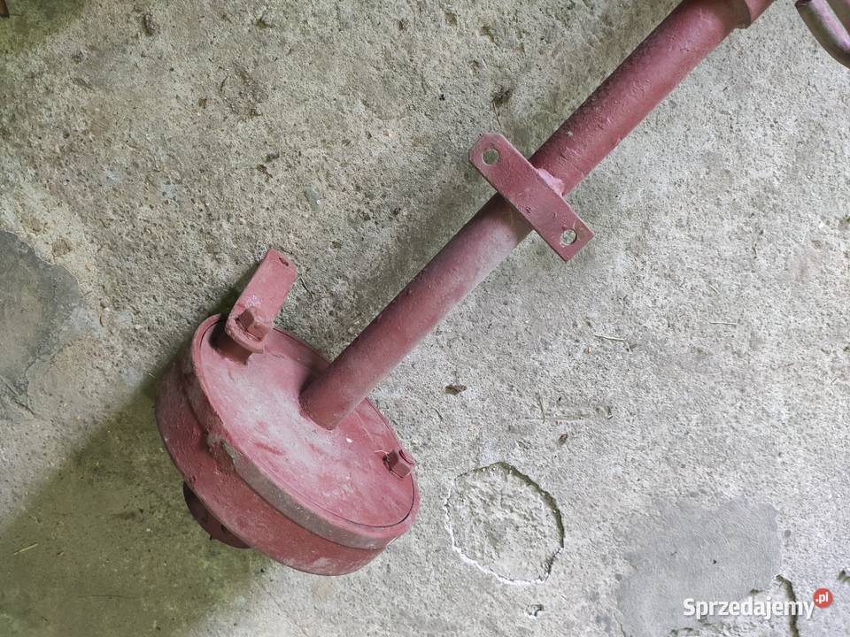 Oś z piastami belka wozu przyczepki Lutcza