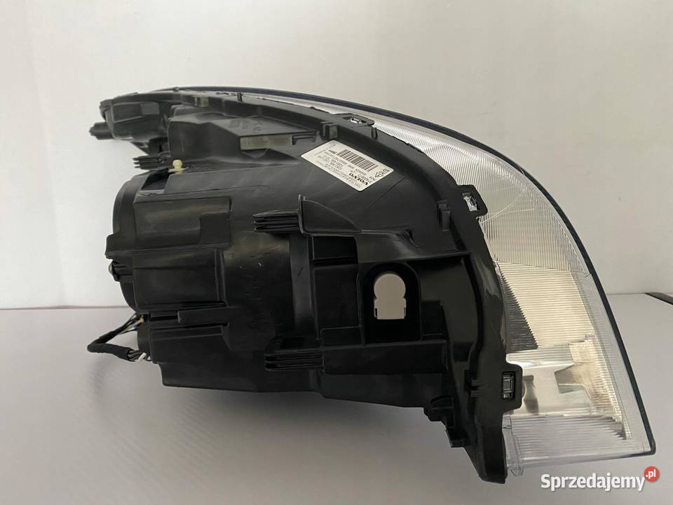 LAMPA REFLEKTOR VOLVO S60 V60 LEWY XENON EUROPA osobowe