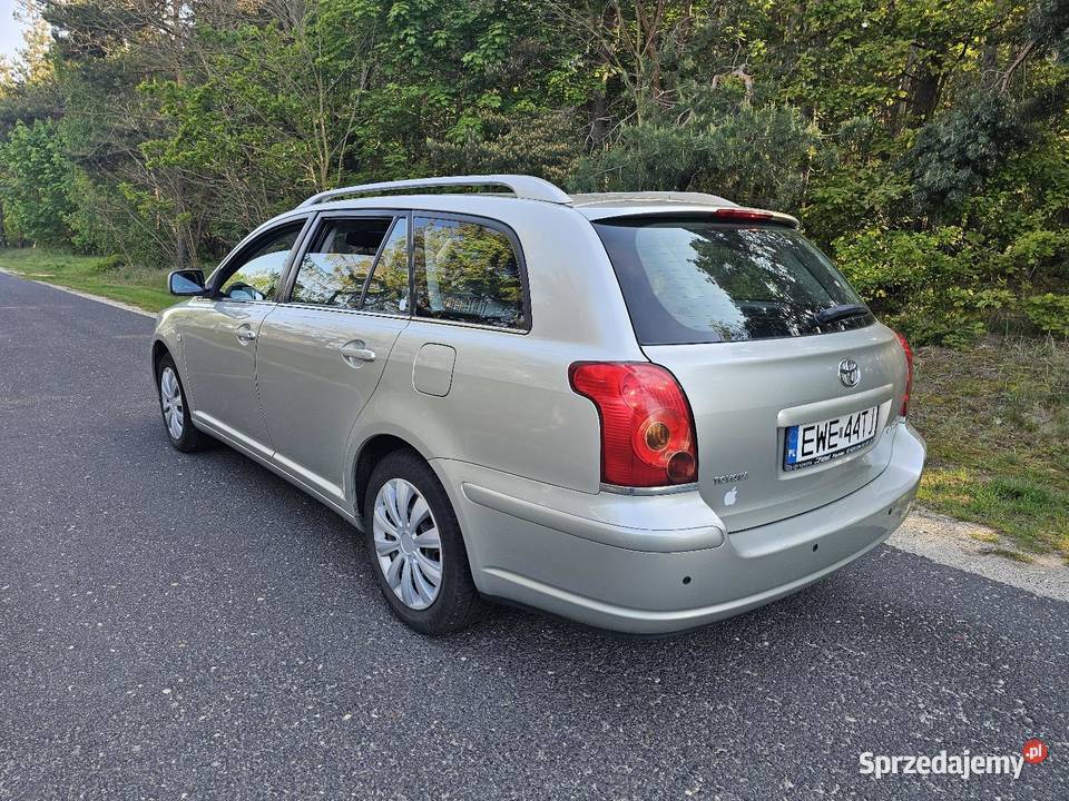 Toyota avensis 18 benzyna Avensis Chotynin