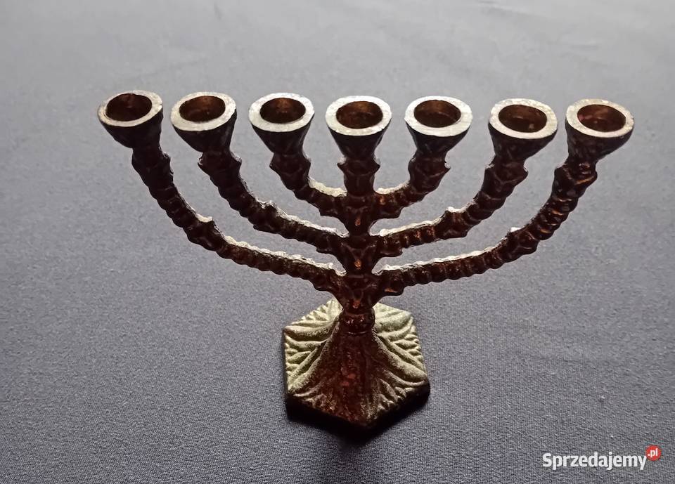 Miniaturowa mosiężna menora druga połowa XX w