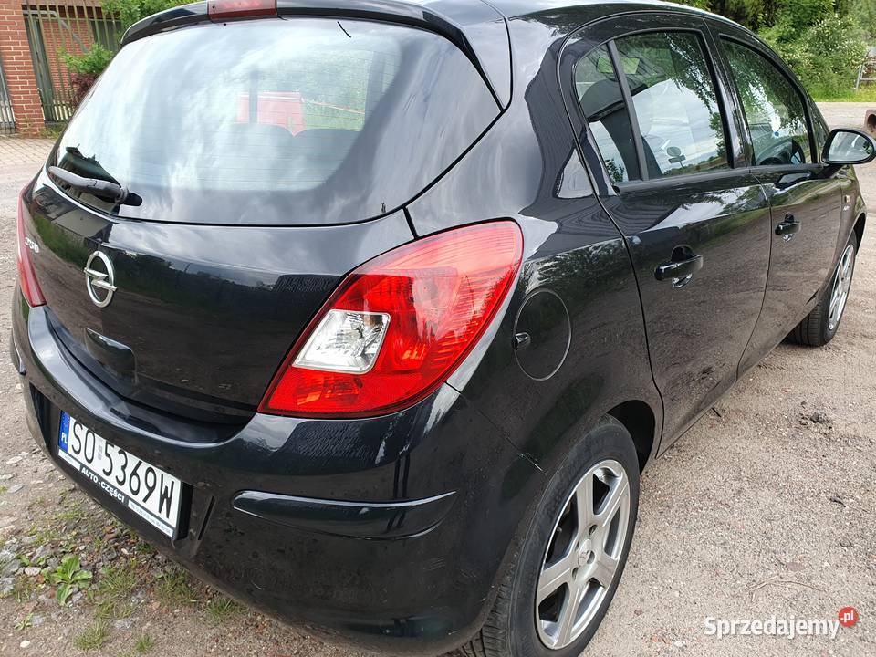 OPEL CORSA 14 2013 97 Oryginał w Stanie Rok produkcji 2013 Corsa Katowice sprzedam