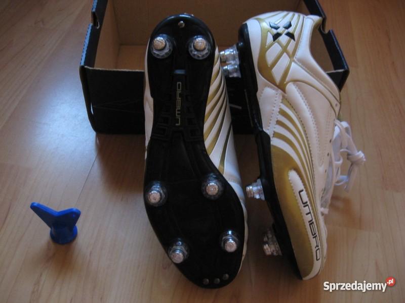 KORKI UMBRO REVOLUTION 39 Piłka nożna