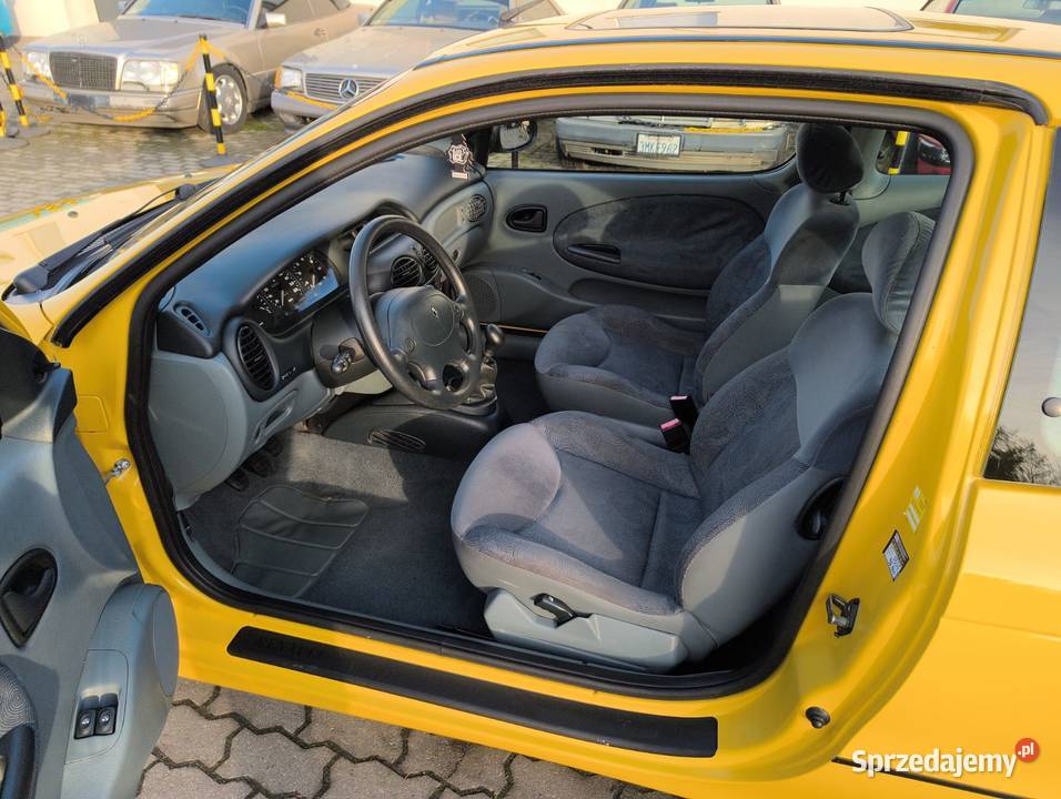 Renault Mgane I Coup 16e 1996 Youngtimer z Zgierz