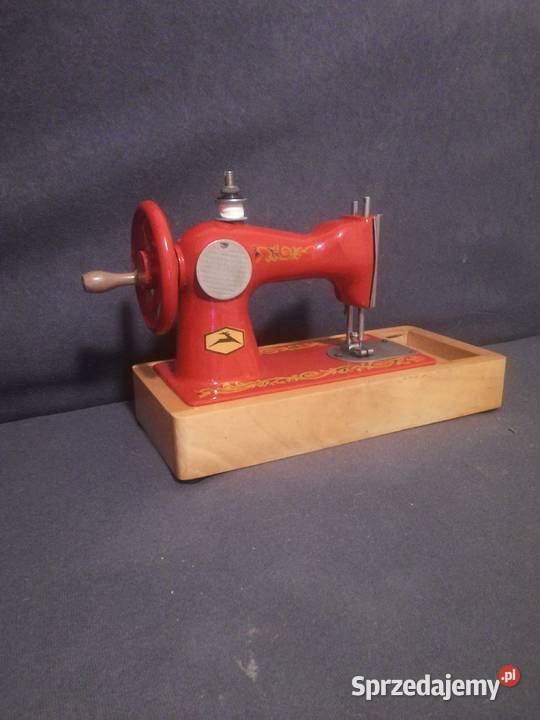 ZABYTKOWA MASZYNA DO SZYCIA Z LAT PRLU