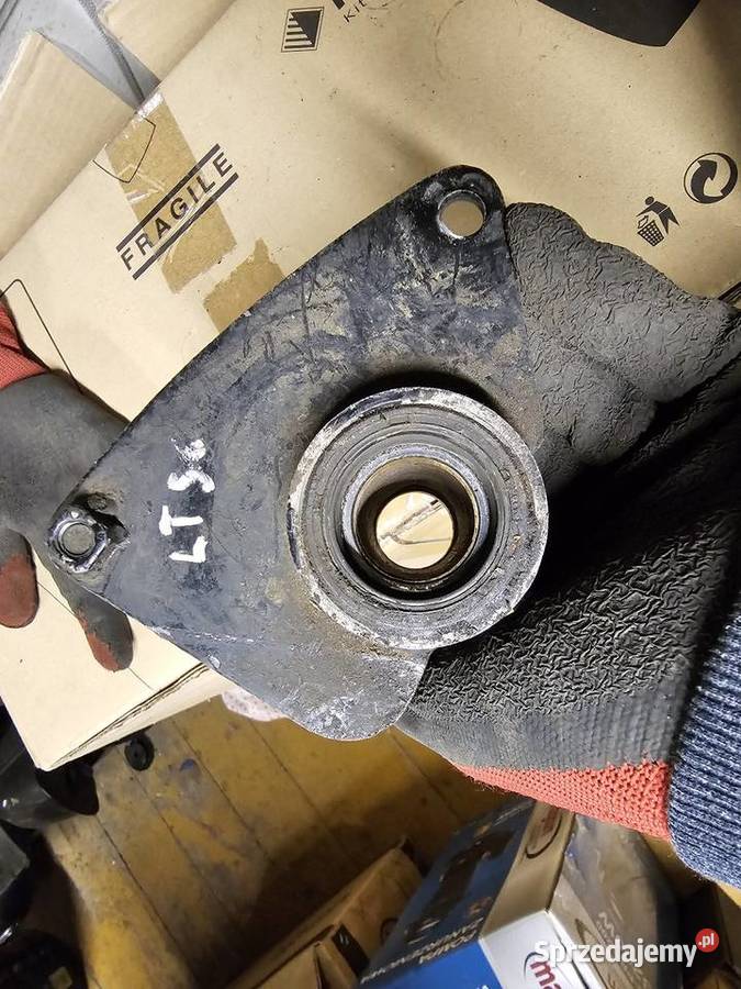 Suzuki LT 50 Piasta mocowanie wahacz wahacza osi Jelenia Góra