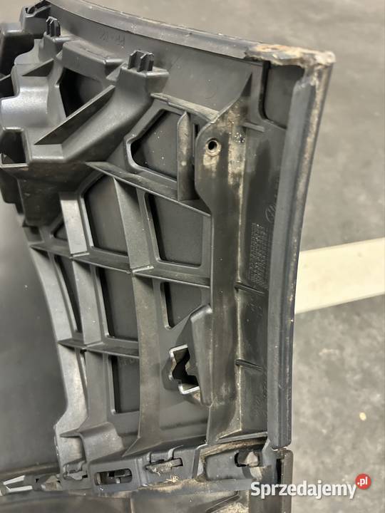 Zderzak tył VW Golf 5 hatchback Zderzaki