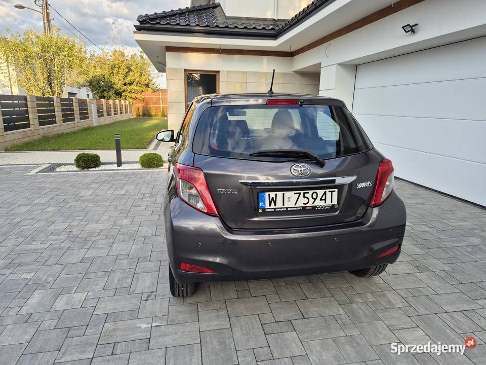 Toyota Yaris Prywatnie Salon Polska Bezwypadk manualna Warszawa