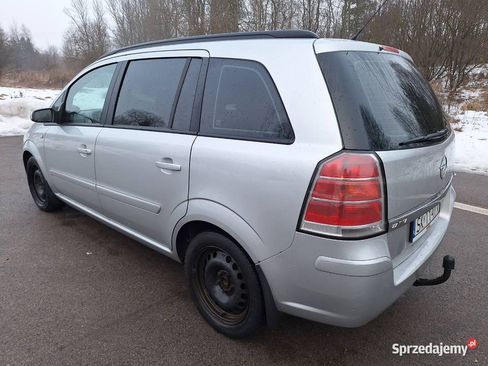 Opel zafira 16 gaz hak 7 osobowy Zawiercie