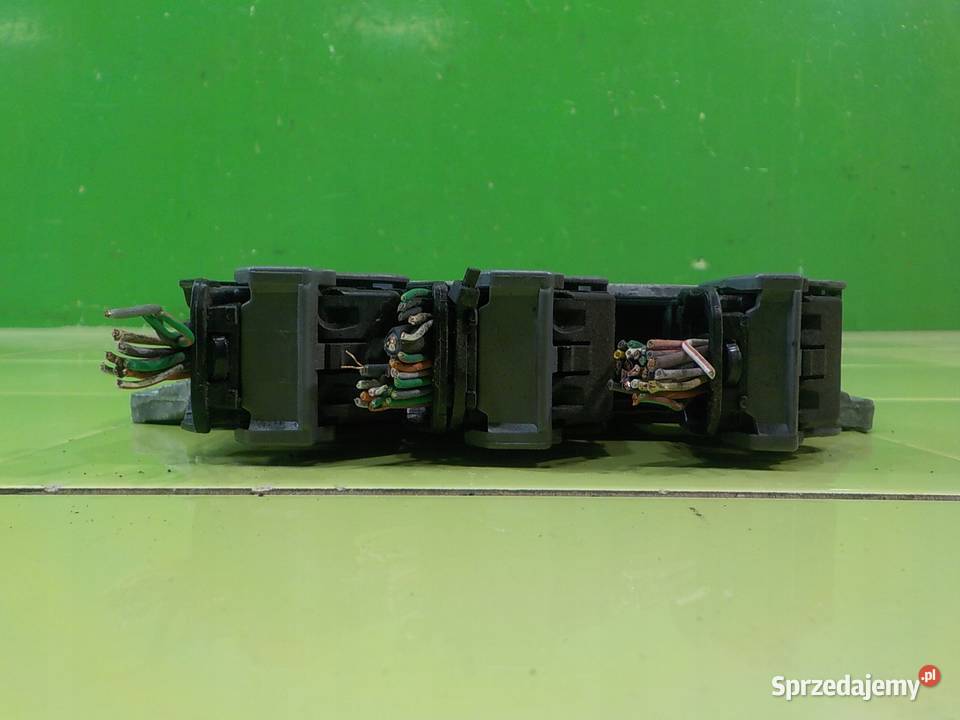 RENAULT SCENIC III 16 VVT 11r 5D sterownik