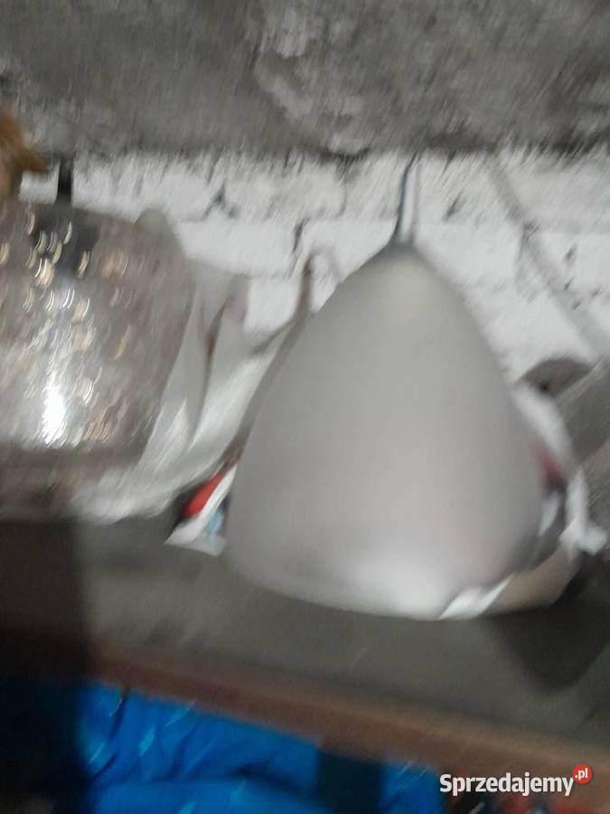 Klosze żyrandole kinkiety z prl łódzkie Ozorków