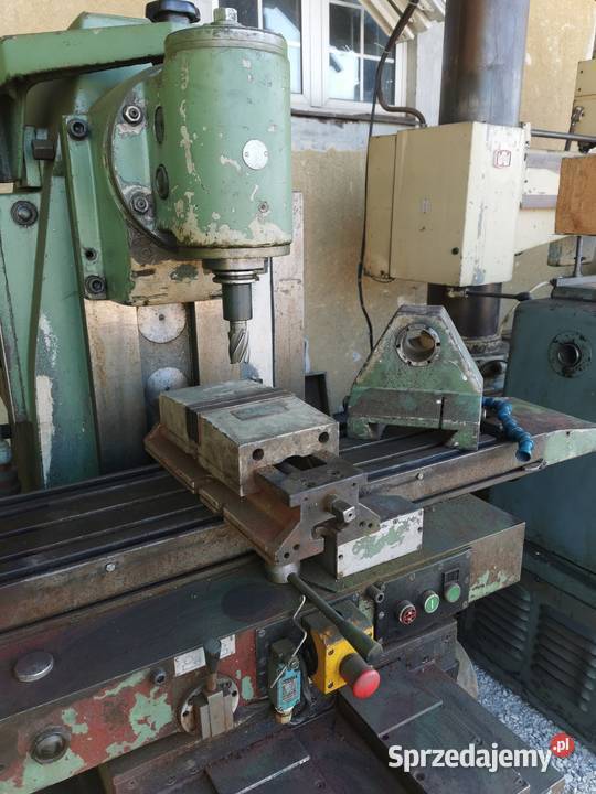 Frezarka uniwersalna do metalu bułgarska FU251 z Gostyń sprzedam