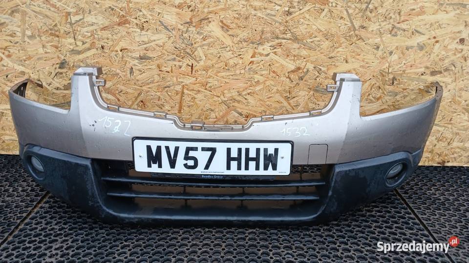 NISSAN QASHQAI J10 ZDERZAK PRZÓD C30 HALOGEN Zbierkowo