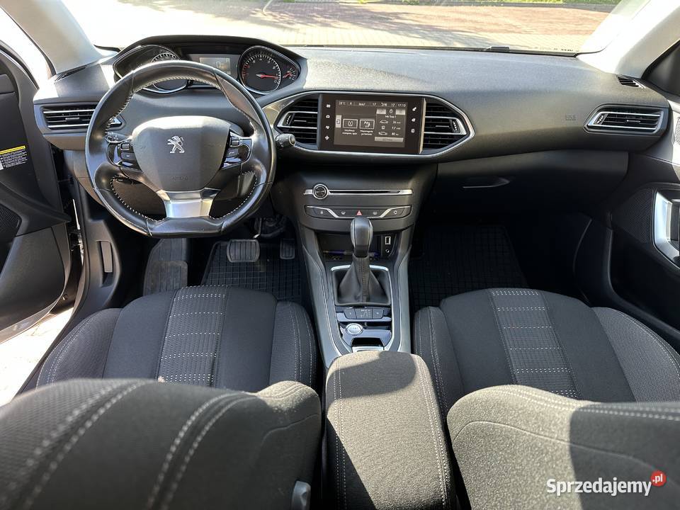 Peugeot 308 T9 Kombi 2015r 12Turbo 130 Automat wspomaganie kierownicy