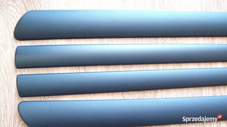 Listwy boczne ochronne do Toyota Avensis T25 Reda