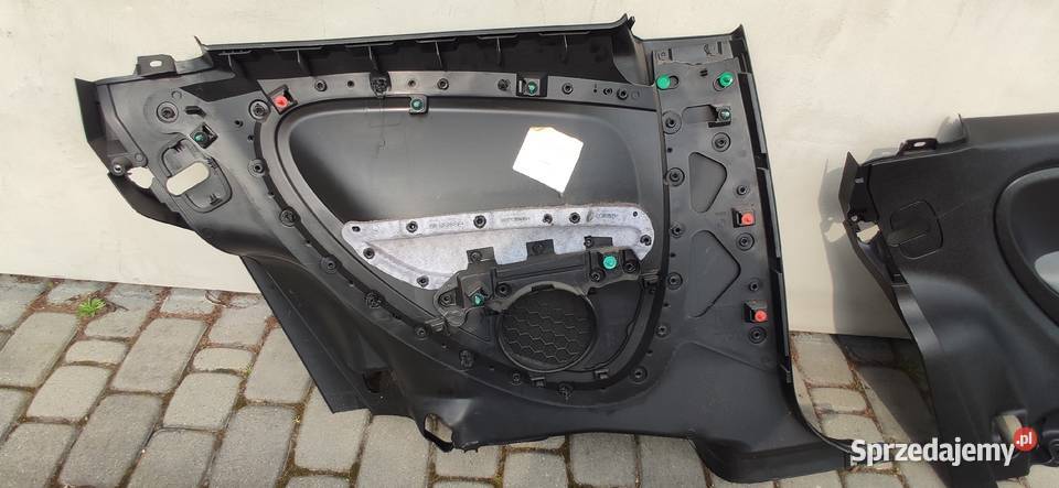 Tapicerka boczki tylne FIAT GRANDE PUNTO 3D 07 Wyposażenie wnętrza śląskie Pszczyna