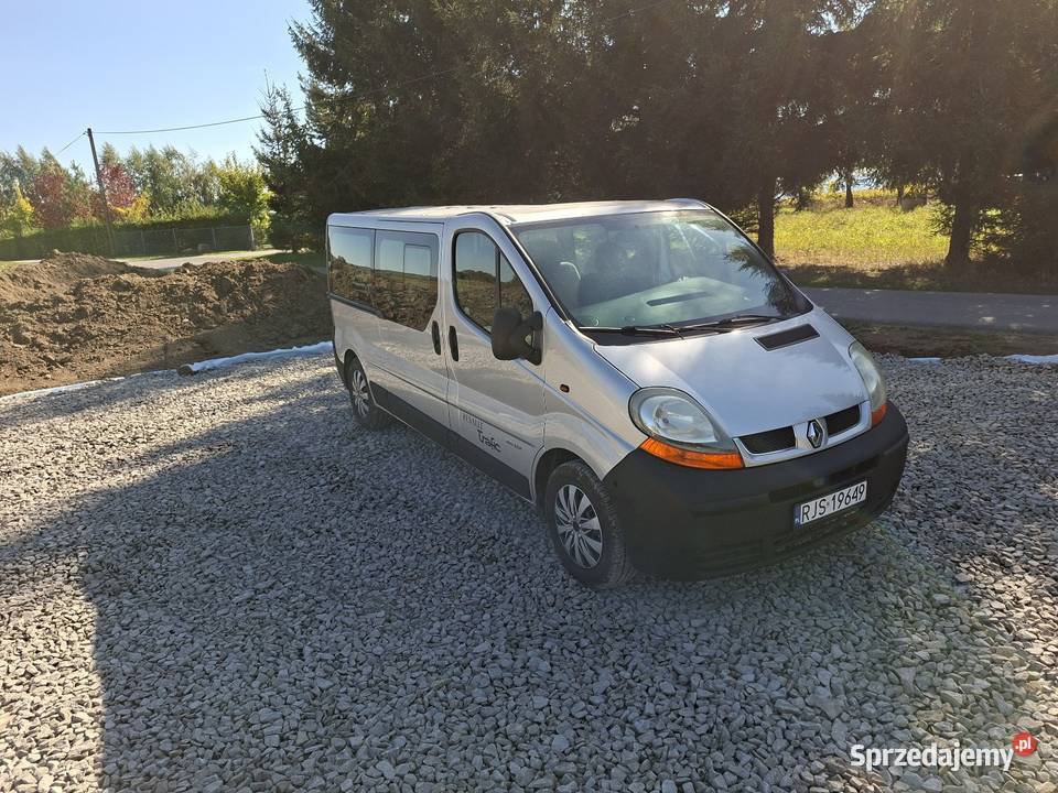 Renault Trafic benzyna 264000km Jasło