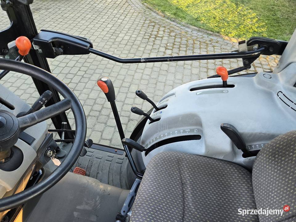 Claas nexos 210VE 2015r Klimatyzacja 4x4 Zaczep dolny Sochaczew sprzedam