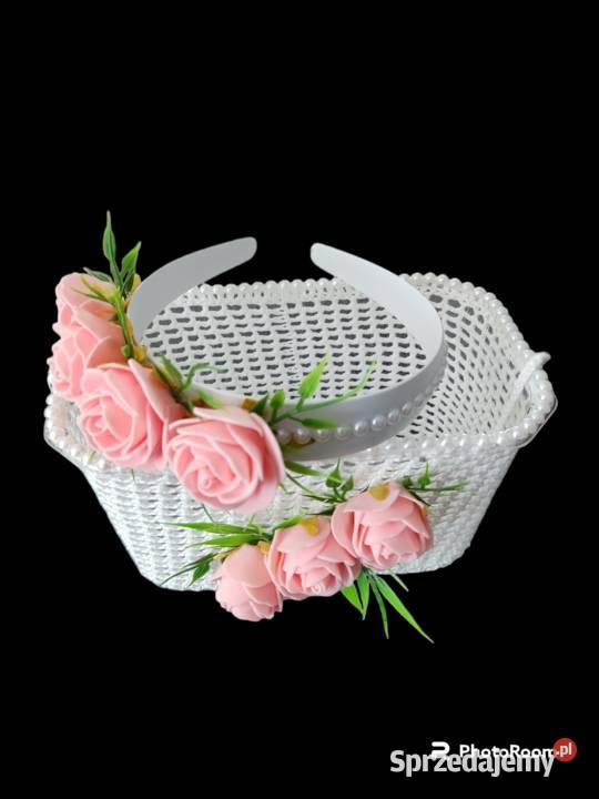 Koszyczek i opaska na Boże Cialo biały Dębica