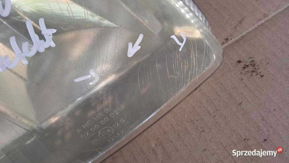 VW PASSAT B5 LAMPA PRZÓD PRAWA EU