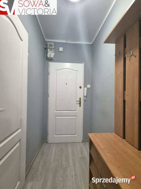 Kawalerka z balkonem na Osiedlu Sudeckim Świebodzice sprzedam