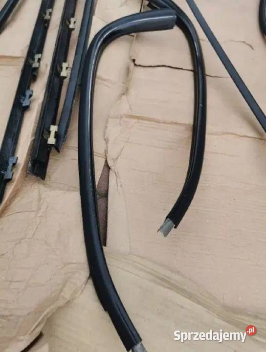Listwa shadowline BMW E34 sedan osobowe Żory