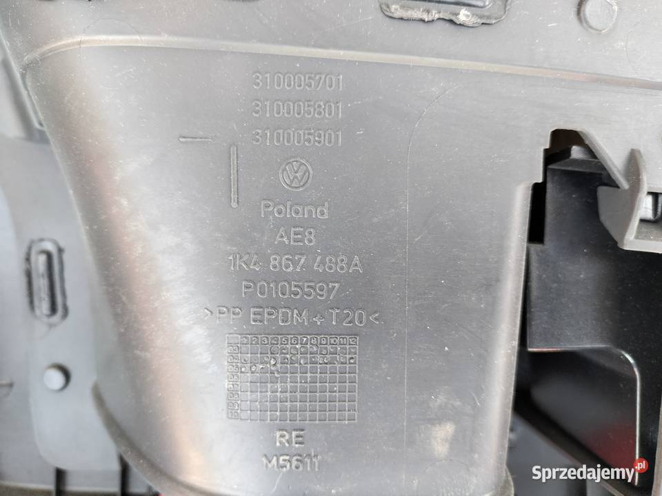 VW KOLF 5 BOCZEK PRAWY TYŁ LEWY TYŁ BOCZKI DRZWY Kamień-Kolonia