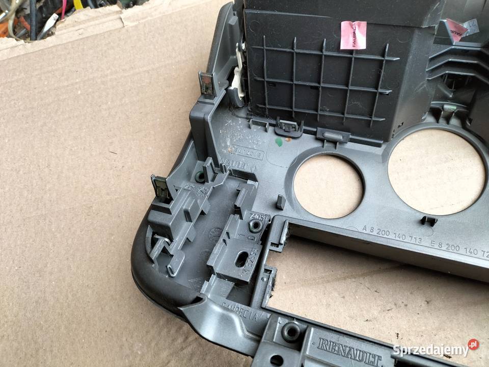 RENAULT SCENIC 2 II LIFT PANEL ODKOWY RAMKA Kamień-Kolonia