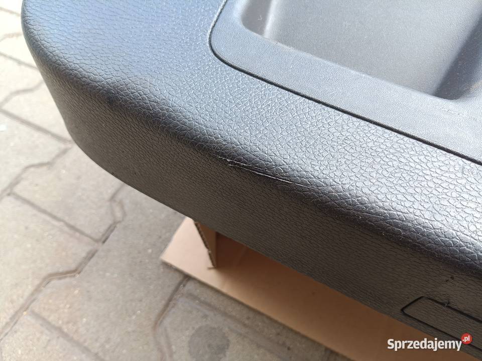 Volkswagen Passat B7 kombi 3C9867605J obudowa osobowe Krosno