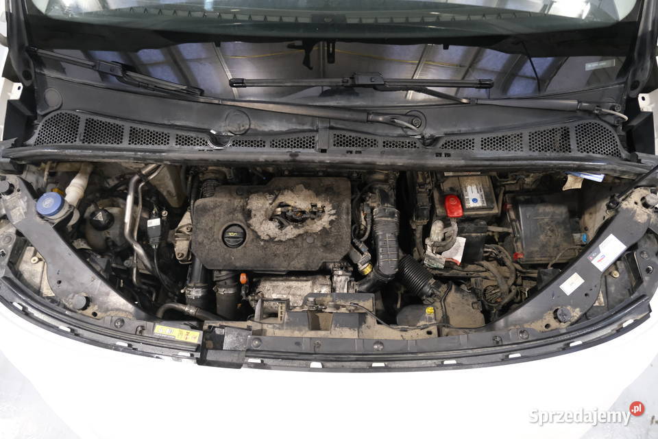 OPEL COMBO 2020 149900 ccm 102 Warszawa