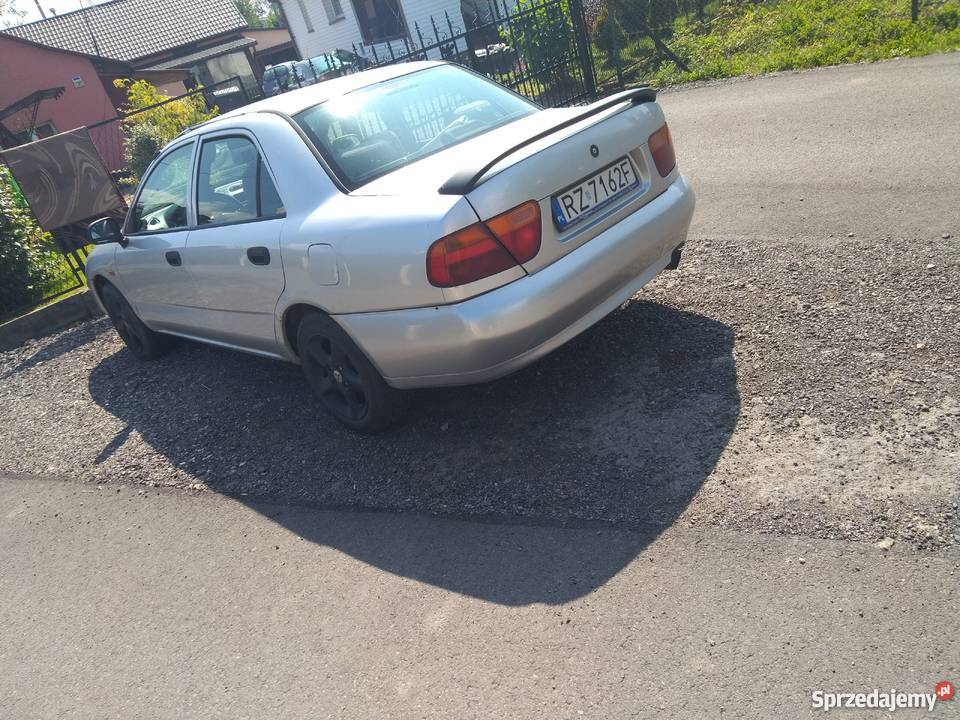Mitsubishi Carisma 16 benzyna Ważne opłaty